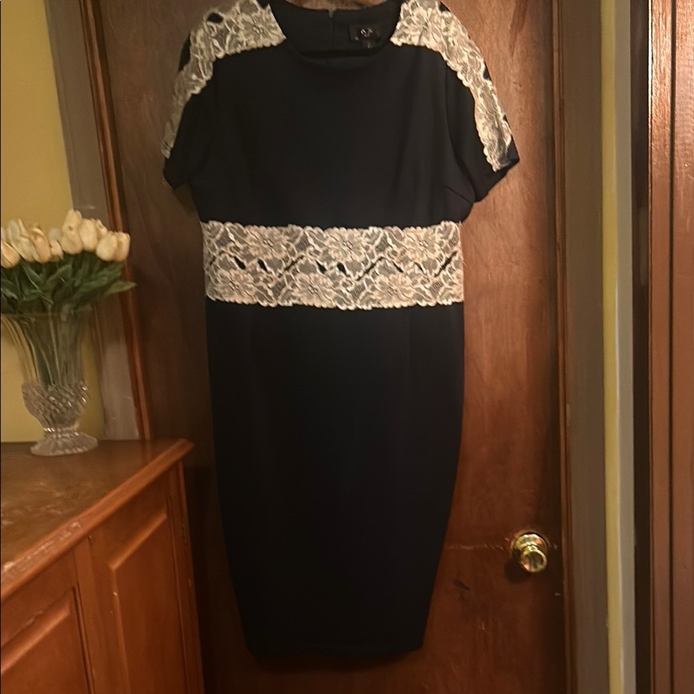 Elegant Black Dress with Lace Accents